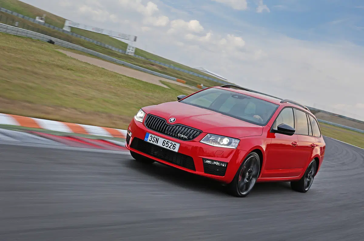 Skoda Octavia RS 230 [Video prime impressioni] (3)