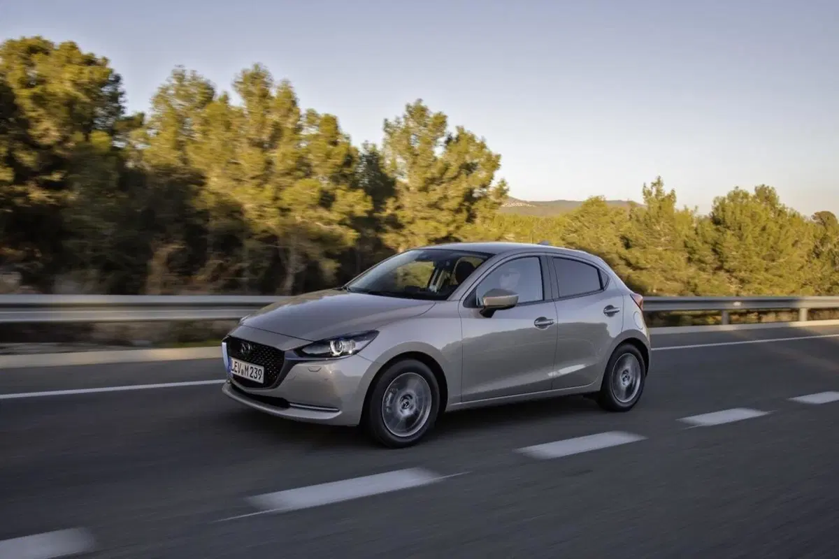 Prova nuova Mazda 2 MY2022: tutt'altro che normale [video]