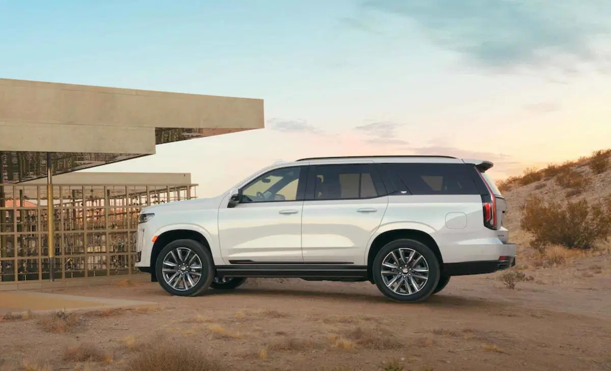 Cadillac Escalade (2)