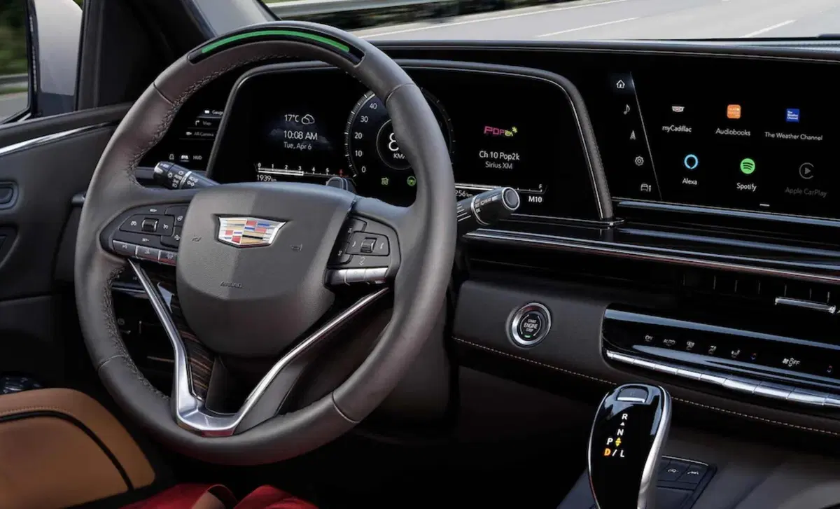 Cadillac Escalade (11)