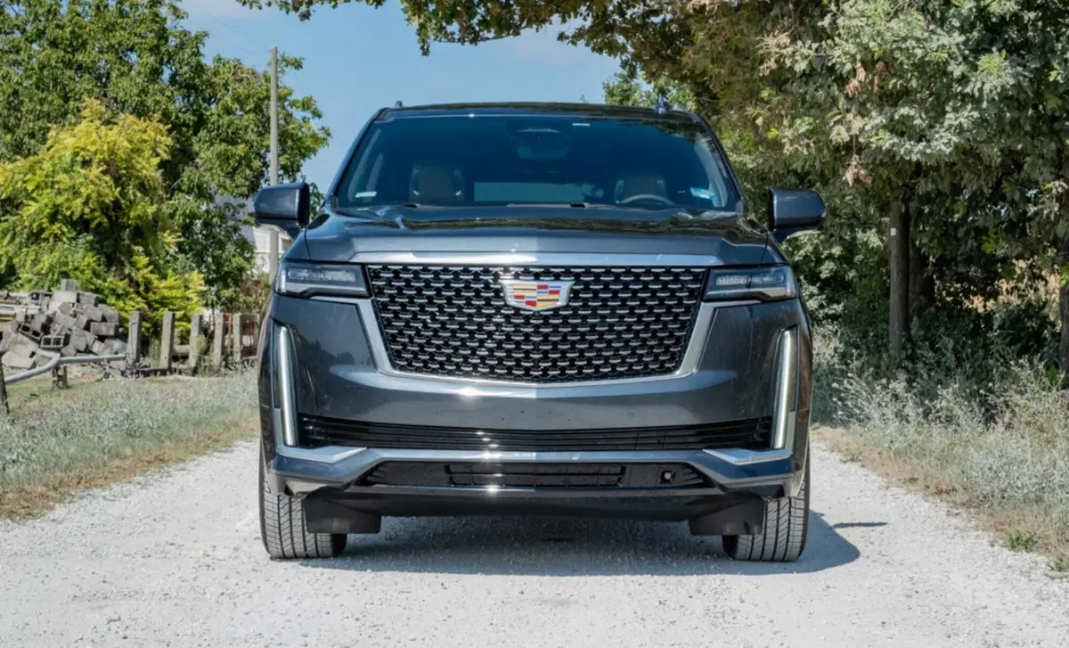 Cadillac Escalade (3)