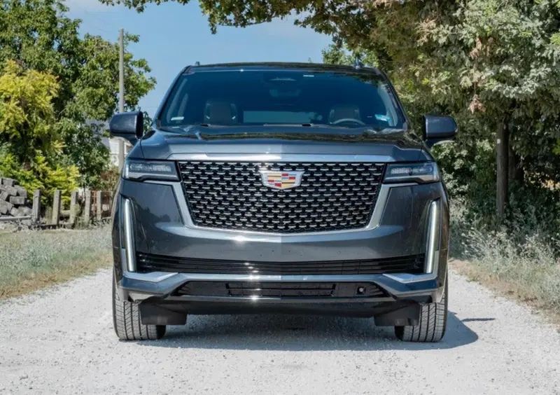 Cadillac Escalade (3)