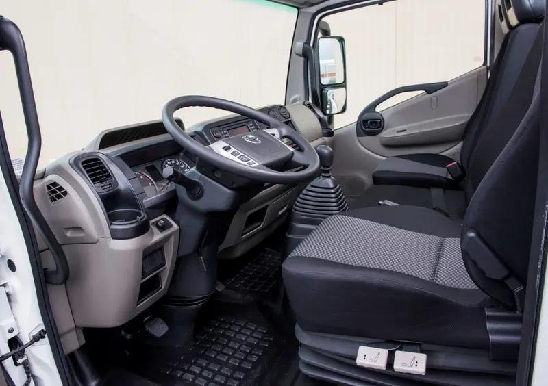 Nissan NT500 (2014-17) (5)