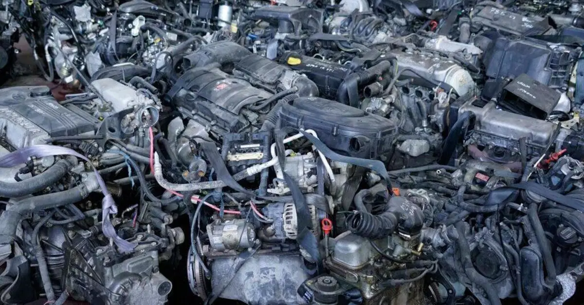 Rottami d'auto da Roma verso l'Africa