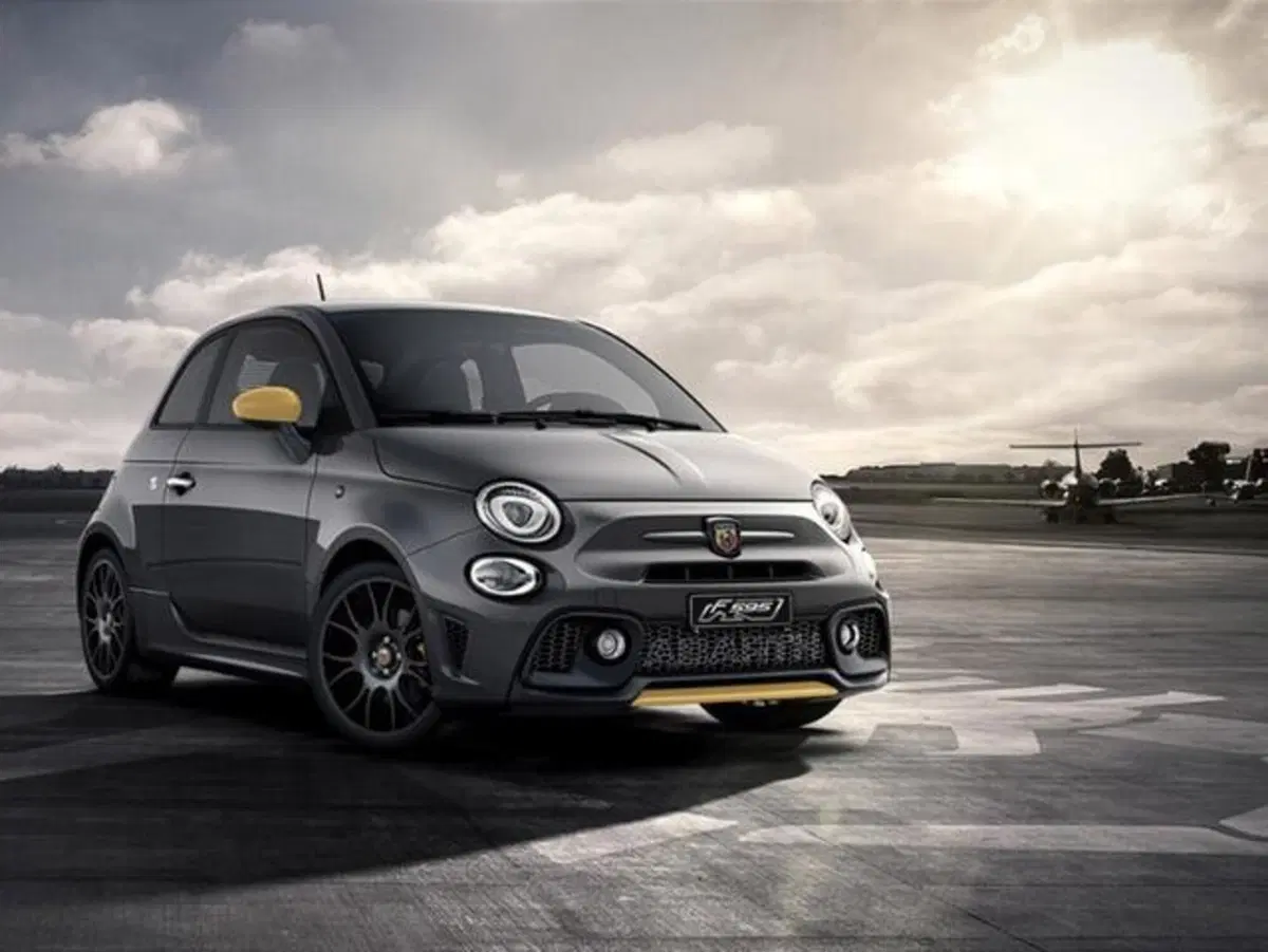 Abarth 595 F595 1.4 Turbo T-Jet 165 CV Speciale
