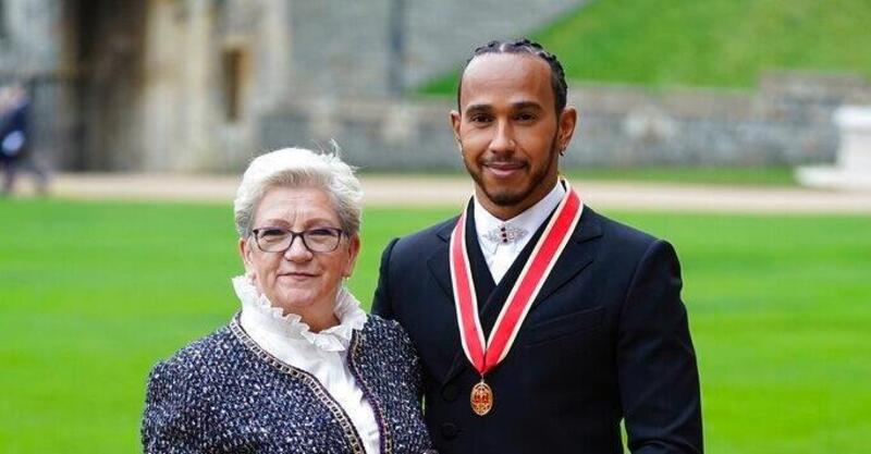 F1. Nel nome della madre: Lewis Hamilton vuole aggiungere il cognome di mamma Carmen