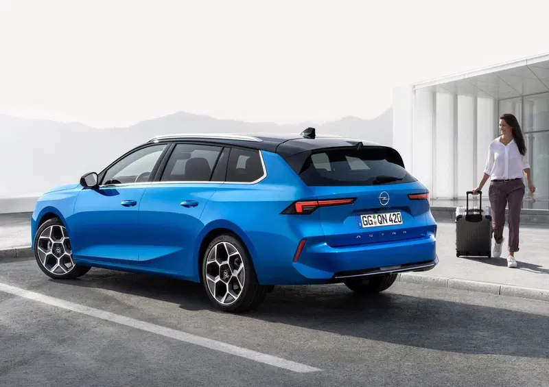Opel Astra Station Wagon (2022-->>) (13)