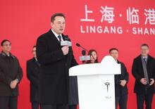 Tesla aumenta i prezzi delle sue auto negli Stati Uniti e in Cina 