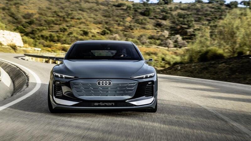 Il futuro delle auto familiari di lusso wagon esiste e parla ancora Audi: ecco A6 Avant e-tron [concept]