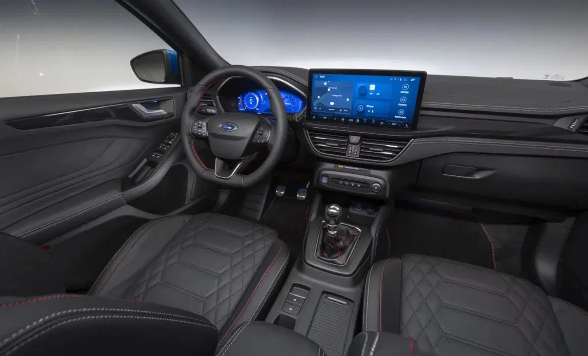 Ford Focus Station Wagon 1.0t ecoboost h ST-Line X 125cv (15)