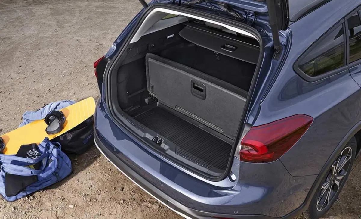Ford Focus Station Wagon 1.0t ecoboost h ST-Line X 125cv (10)
