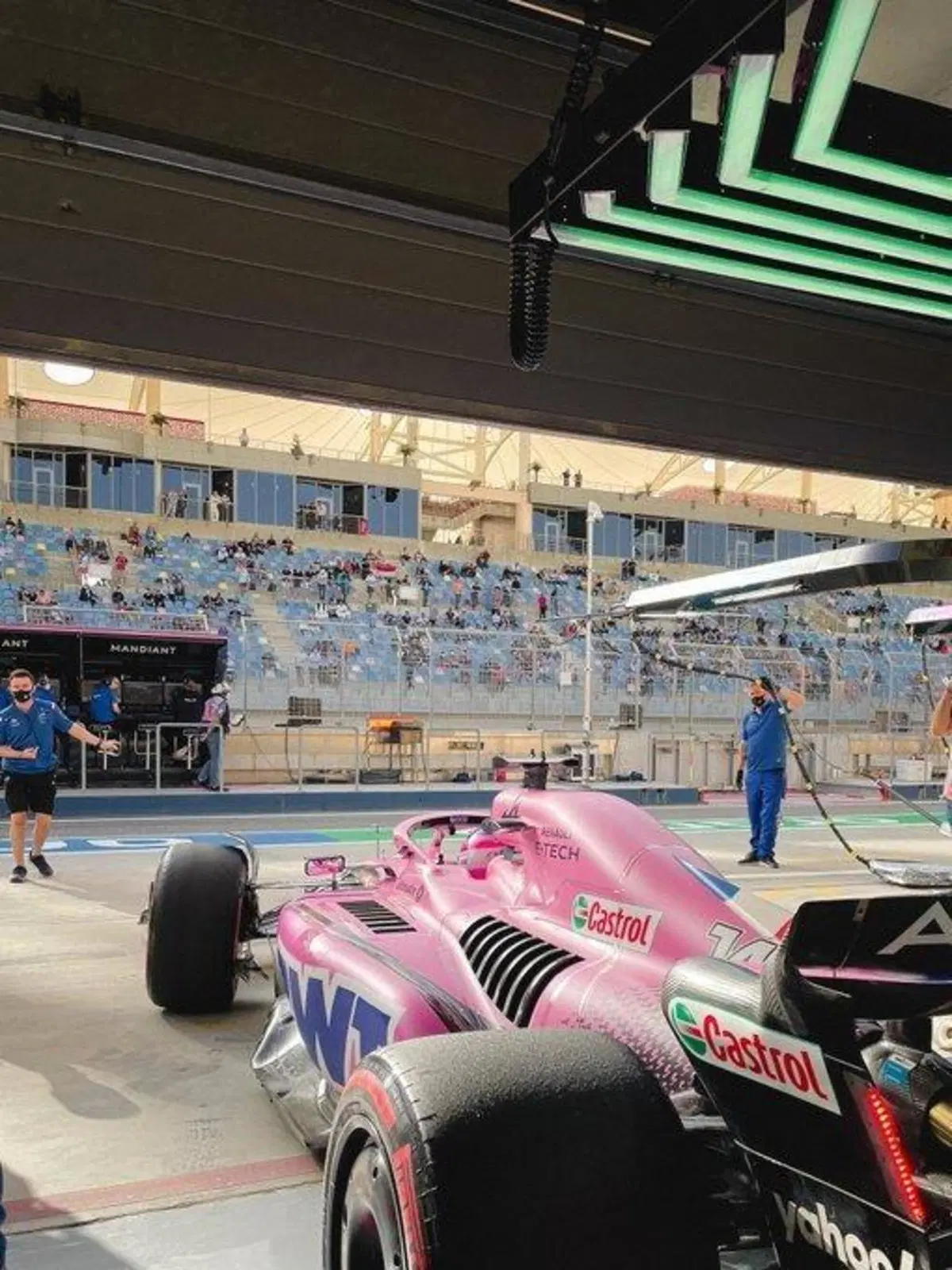 F1, GP Bahrain 2022: vince Leclerc. Secondo Sainz (43)