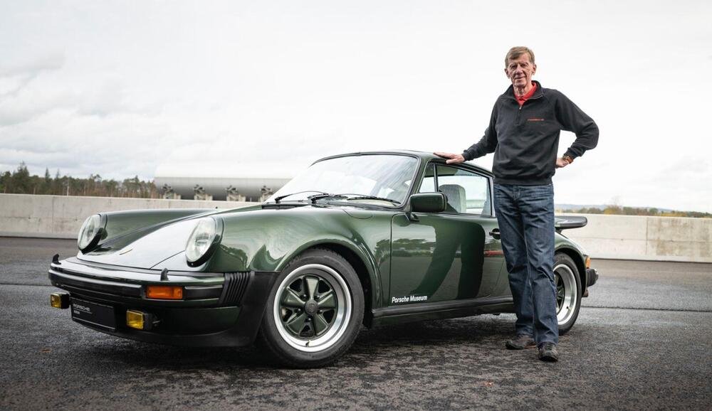 Walter Rohl con la Porsche 911 Turbo