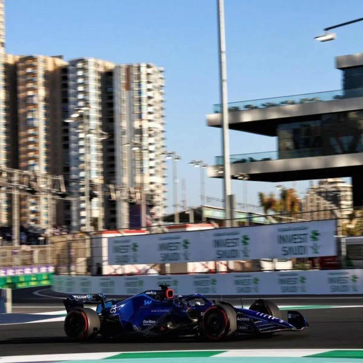 F1, GP Arabia Saudita 2022: pole per Perez. Secondo Leclerc (30)