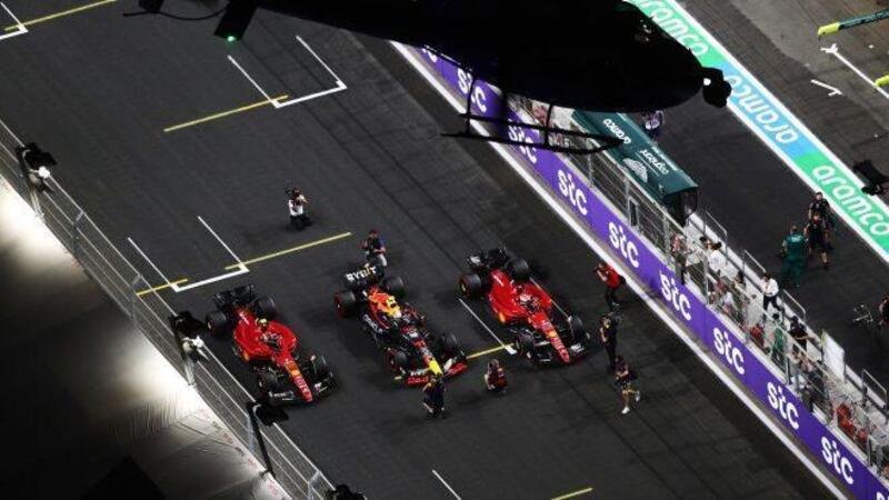 F1, GP Arabia Saudita 2022: vince Verstappen. Secondo Leclerc