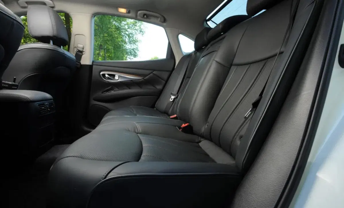 Infiniti M (2010-14) (13)