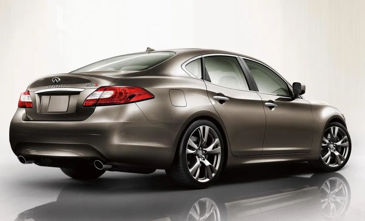 Infiniti M (2010-14) (7)