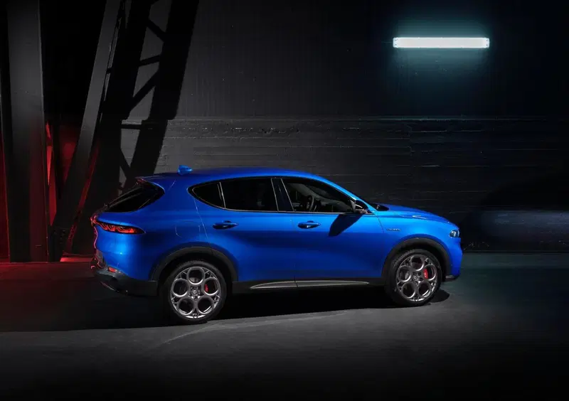 Alfa Romeo Tonale (2022-->>) (26)