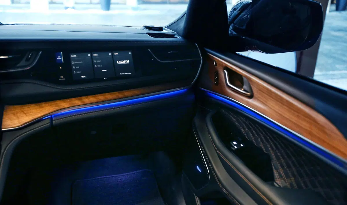 Jeep Grand Cherokee (13)