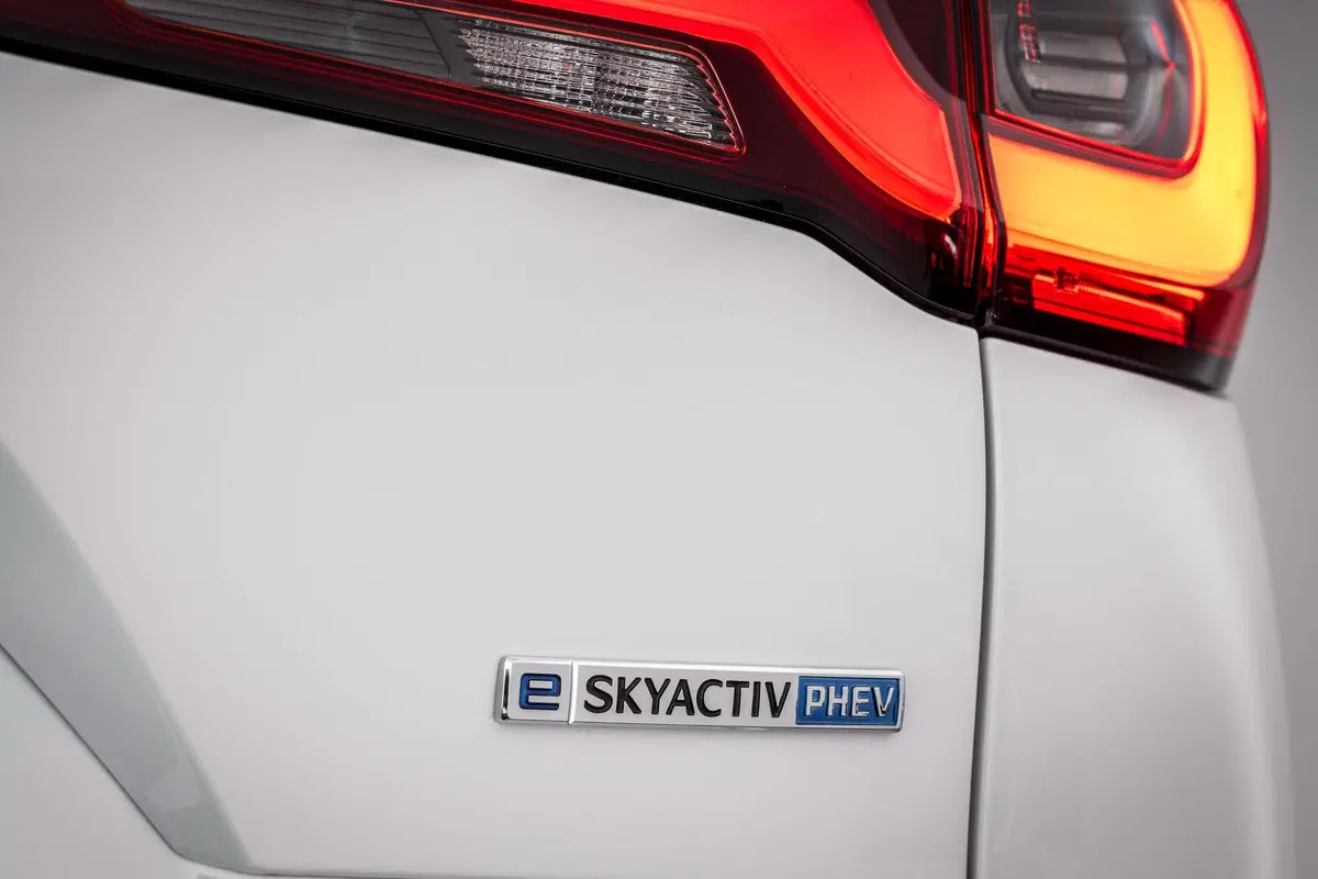 Mazda CX-60, ammiraglia Suv con tecnologia full hybrid plug-in (20)