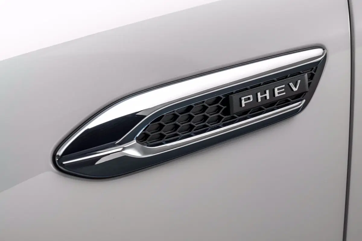 Mazda CX-60, ammiraglia Suv con tecnologia full hybrid plug-in (21)