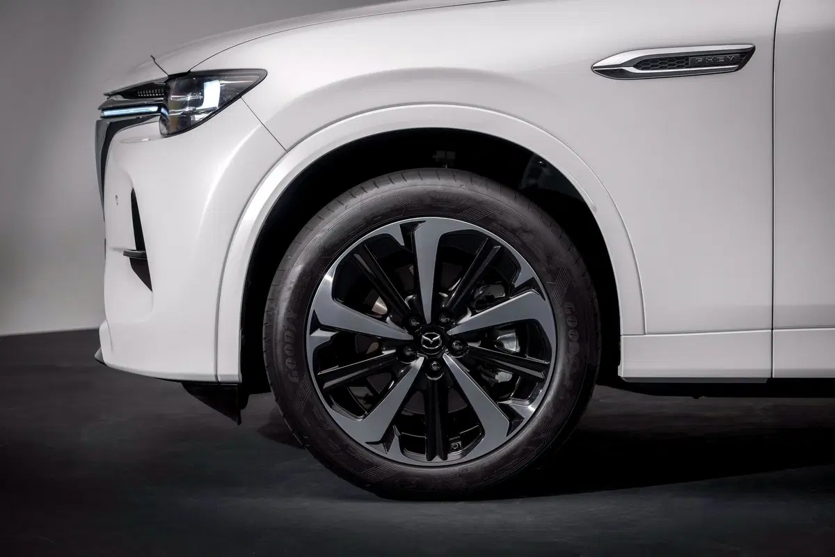 Mazda CX-60, ammiraglia Suv con tecnologia full hybrid plug-in (26)