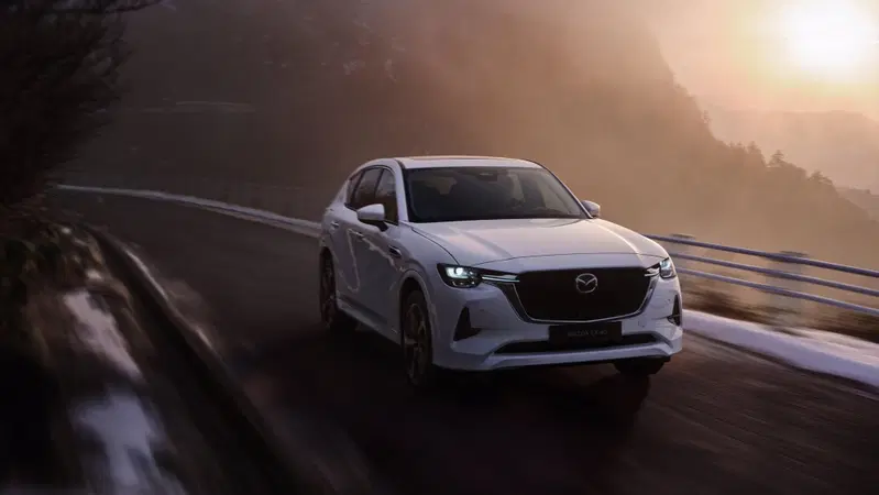 Mazda CX-60, ammiraglia Suv con tecnologia full hybrid plug-in