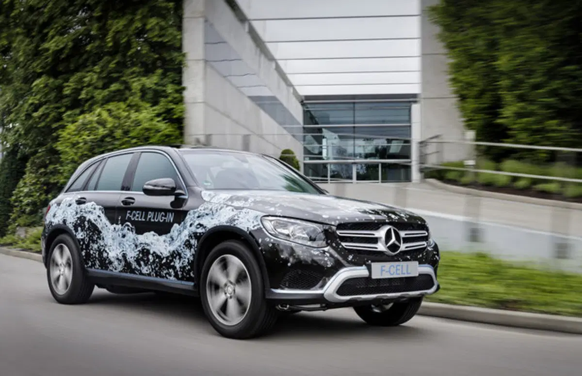 Mercedes GLC F-Cell: oltre l'idrogeno anche a batteria (7)