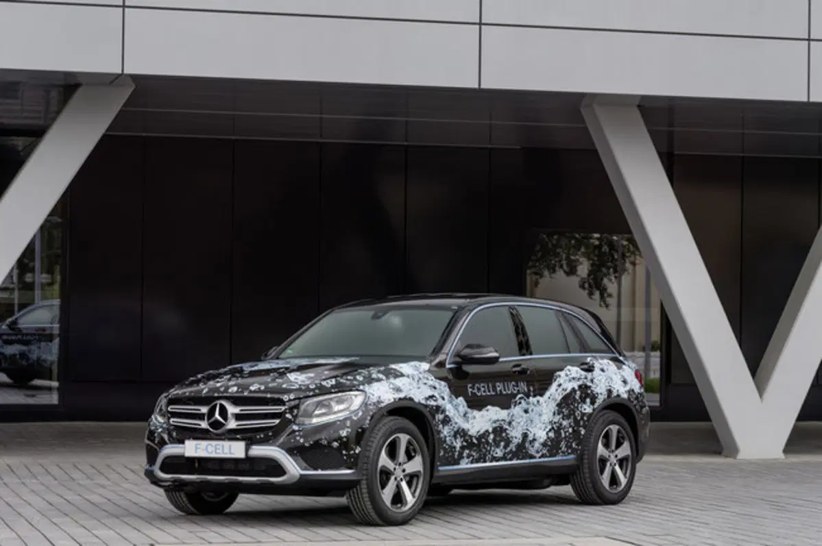 Mercedes GLC F-Cell: oltre l'idrogeno anche a batteria (8)