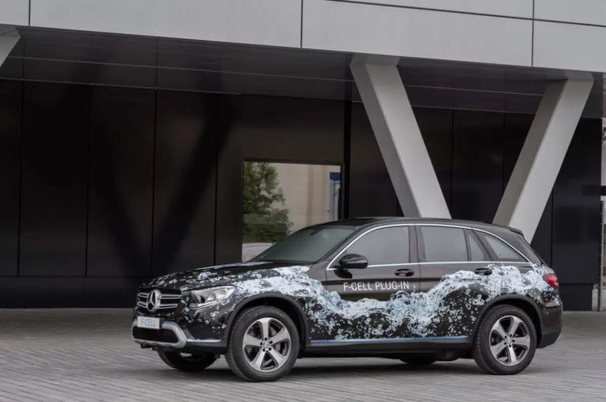 Mercedes GLC F-Cell: oltre l'idrogeno anche a batteria (9)