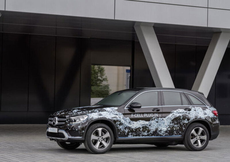 Mercedes GLC F-Cell: oltre l&#039;idrogeno anche a batteria