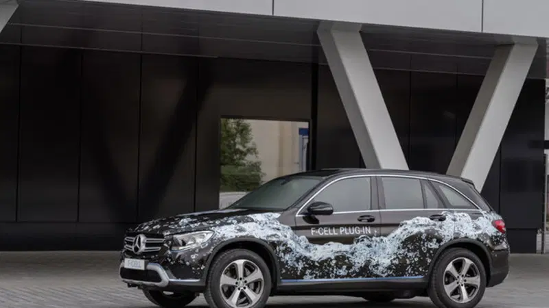 Mercedes GLC F-Cell: oltre l'idrogeno anche a batteria