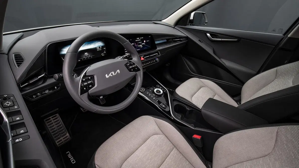 Nuova Niro 2022, dal PHEV all'EV, ecco com'è fatto il SUV elettrico per tutti secondo KIA (14)