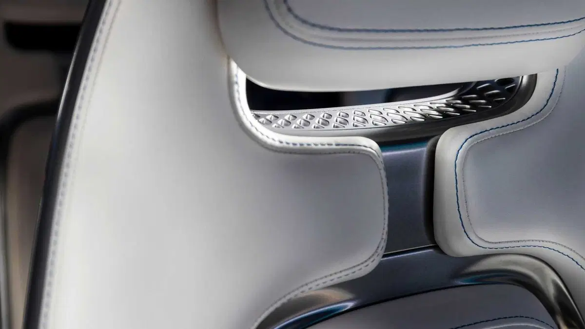 Mercedes Vision EQXX | 1.000 km di AUTONOMIA. Eccola (11)