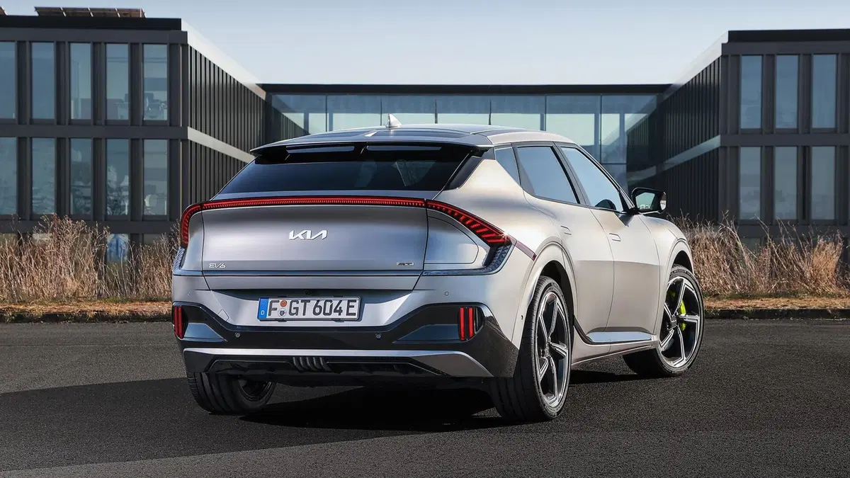 A 260 all'ora su un'elettrica. La nuova KIA EV6 GT alla prova delle Autobahn tedesche (2)