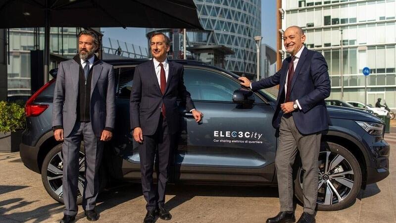 Il sindaco Sala inaugura a Portanuova il primo car-sharing elettrico di quartiere (by Volvo): XC40 a 50&euro;/giorno