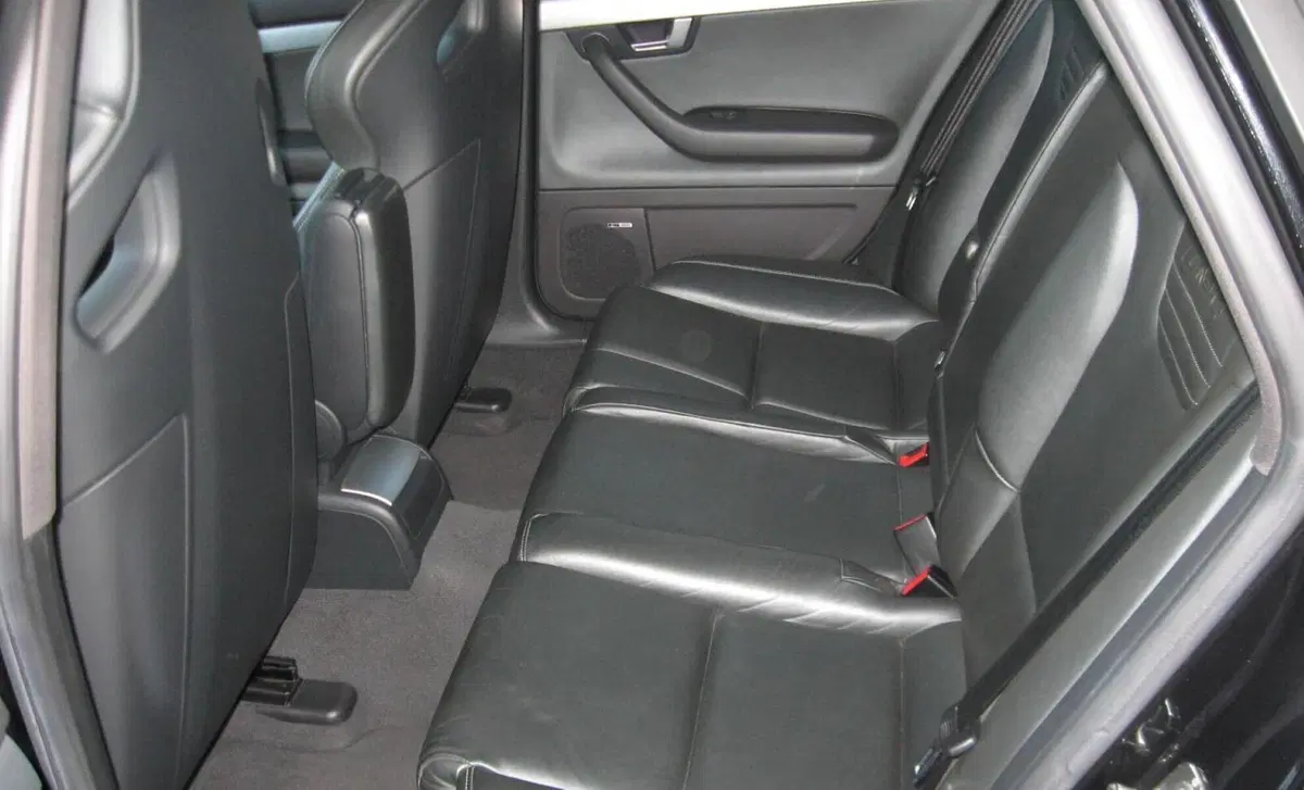 Audi RS 4 Avant (2006-08) (12)