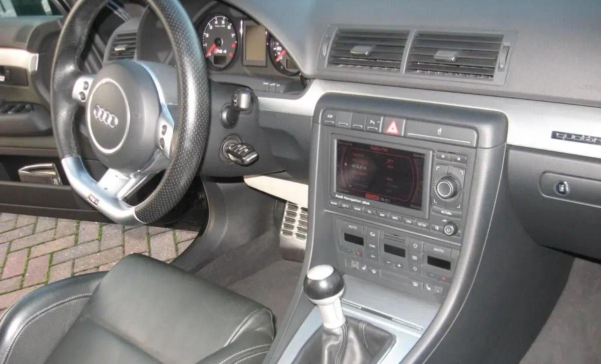 Audi RS 4 Avant (2006-08) (15)