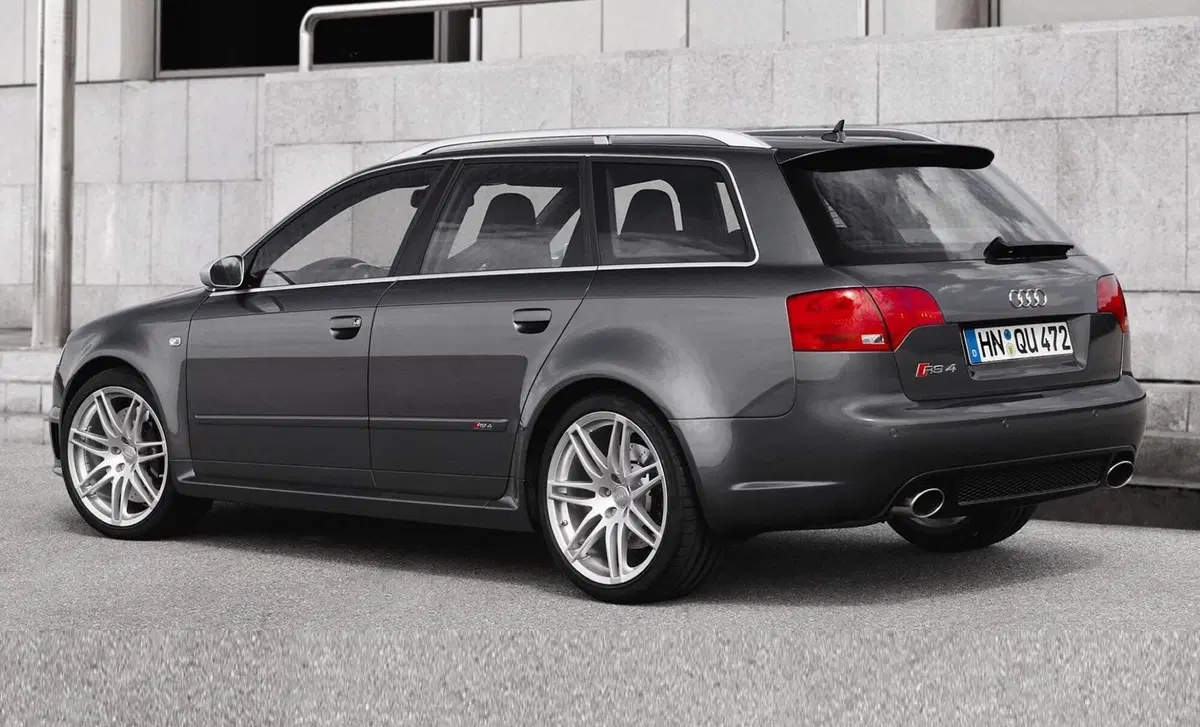 Audi RS 4 Avant (2006-08) (4)
