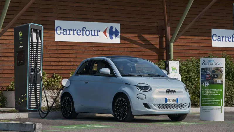 Be Charge di Plenitude/Eni con Carrefour e Stellantis, tutti alla carica!   