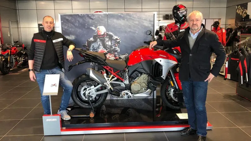 Garage Sudtirol, oltre l'automotive tedesco con moto italiane: Ducati