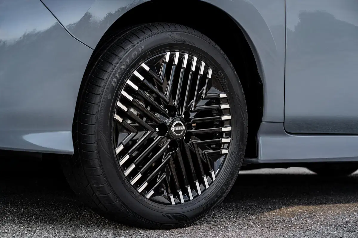 Quale auto elettrica 'media': confronto Volkswagen ID.3 Vs Nissan Leaf (4)