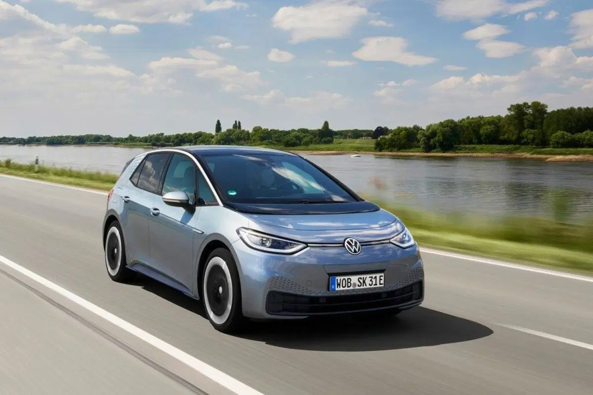 Quale auto elettrica 'media': confronto Volkswagen ID.3 Vs Nissan Leaf (11)