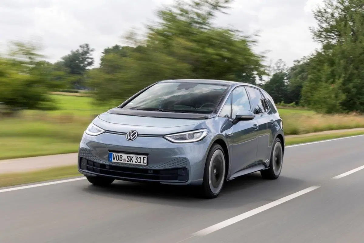 Quale auto elettrica 'media': confronto Volkswagen ID.3 Vs Nissan Leaf (7)