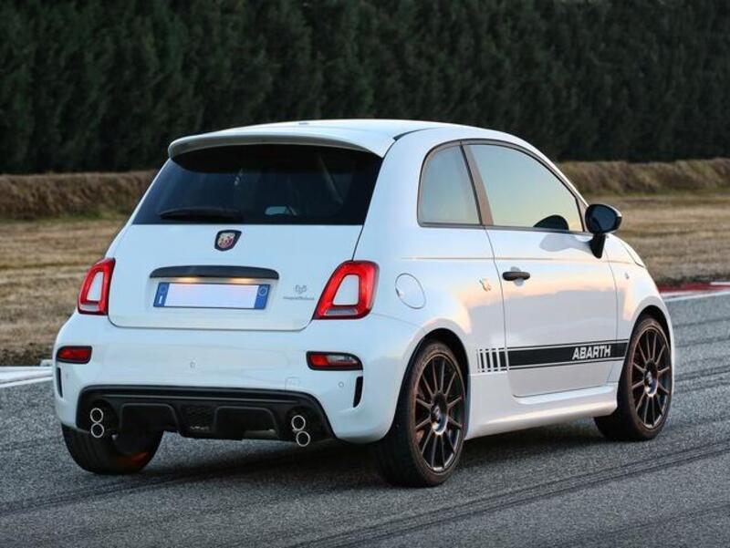 Abarth 695 1.4 t-jet 180cv