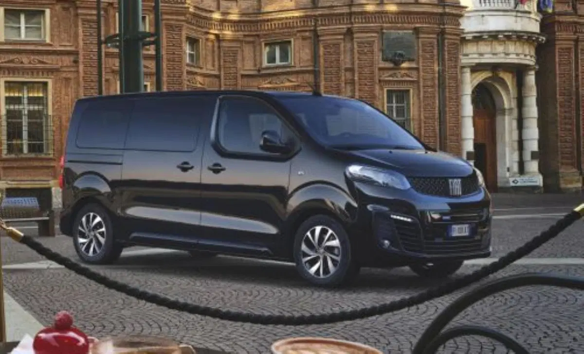 Fiat E-Ulysse combi M1 L3H1 Pop 75kWh charger 11kw (6)
