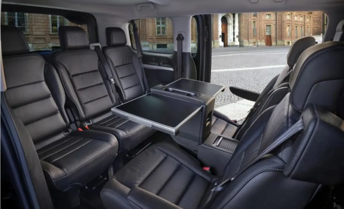 Fiat E-Ulysse combi M1 L3H1 Pop 75kWh charger 11kw (17)
