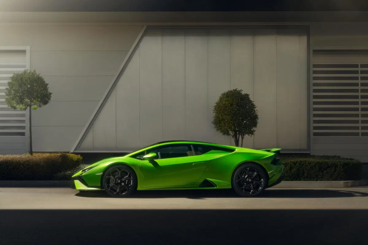 Ecco la nuova Lamborghini Huracan Tecnica (2)