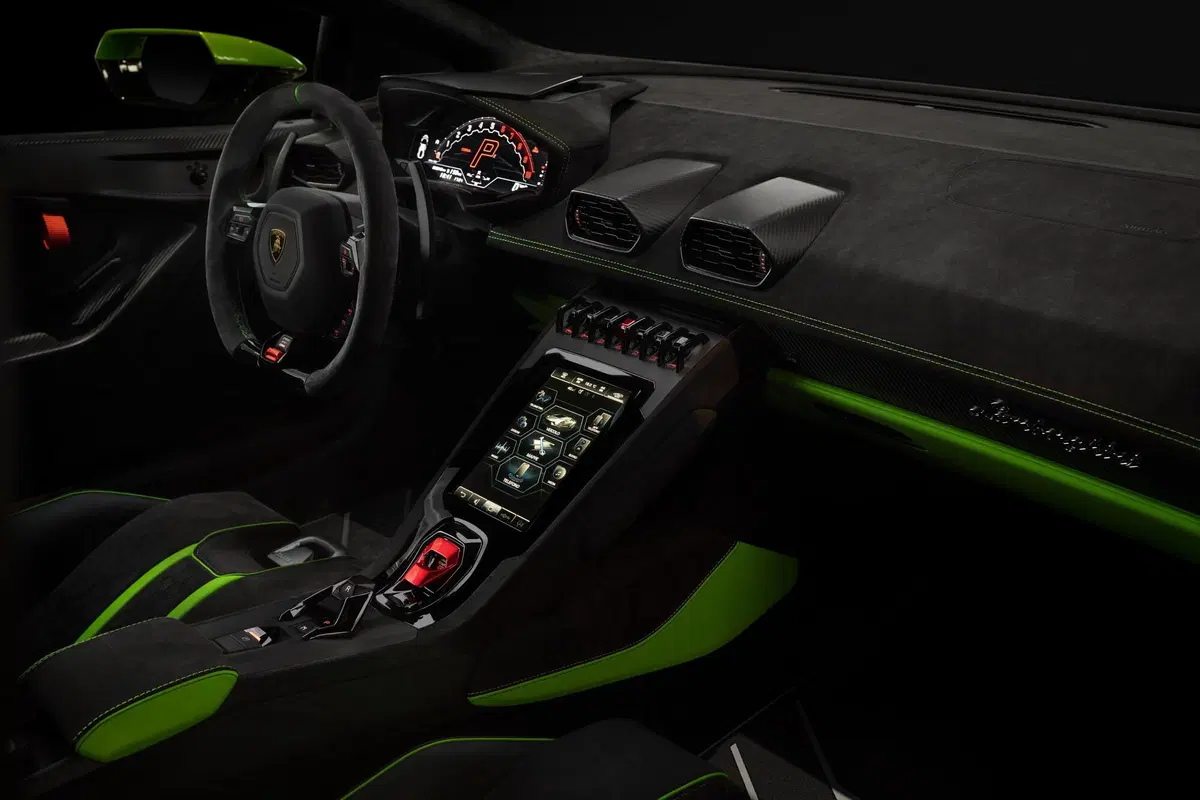 Ecco la nuova Lamborghini Huracan Tecnica (3)