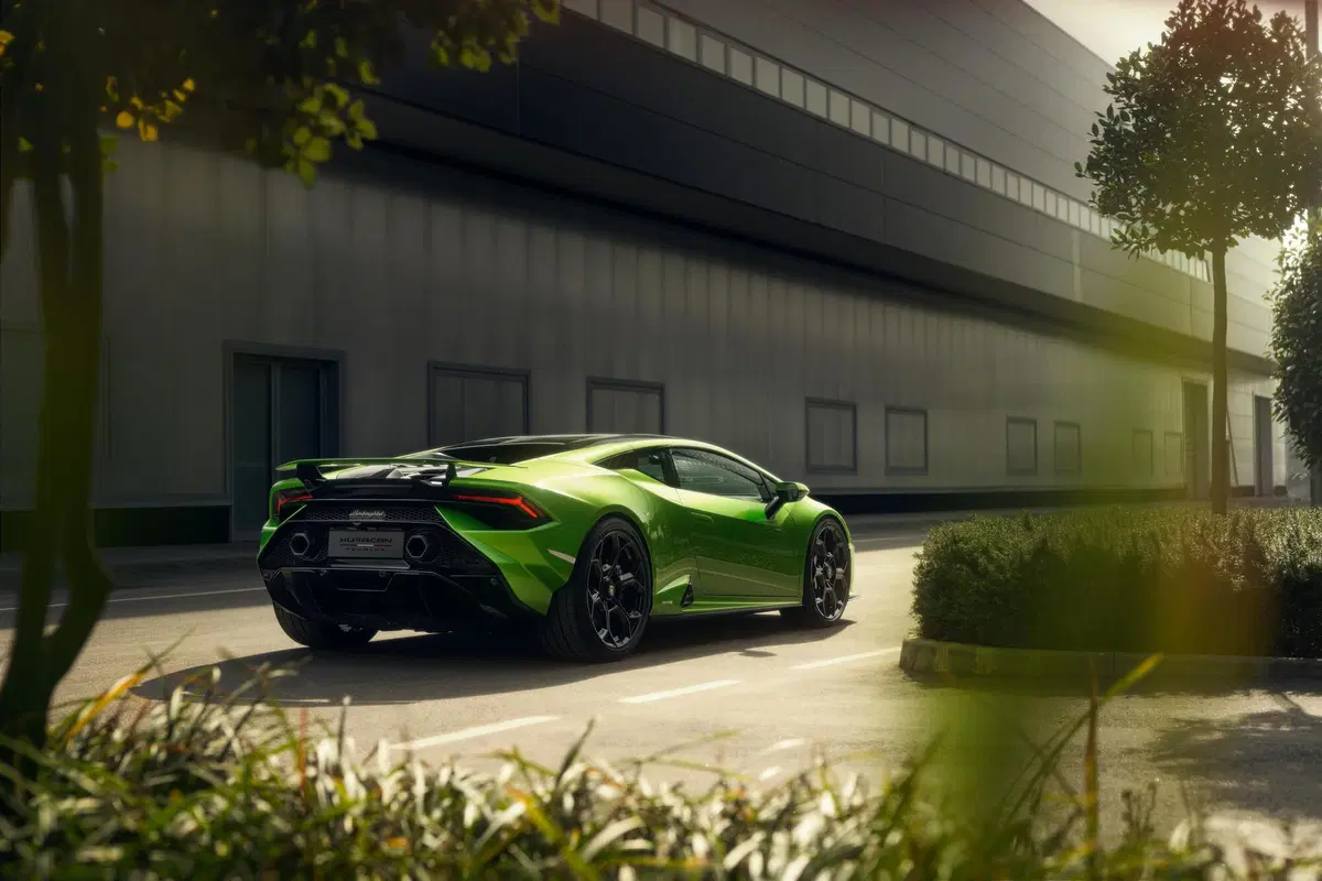 Ecco la nuova Lamborghini Huracan Tecnica (9)